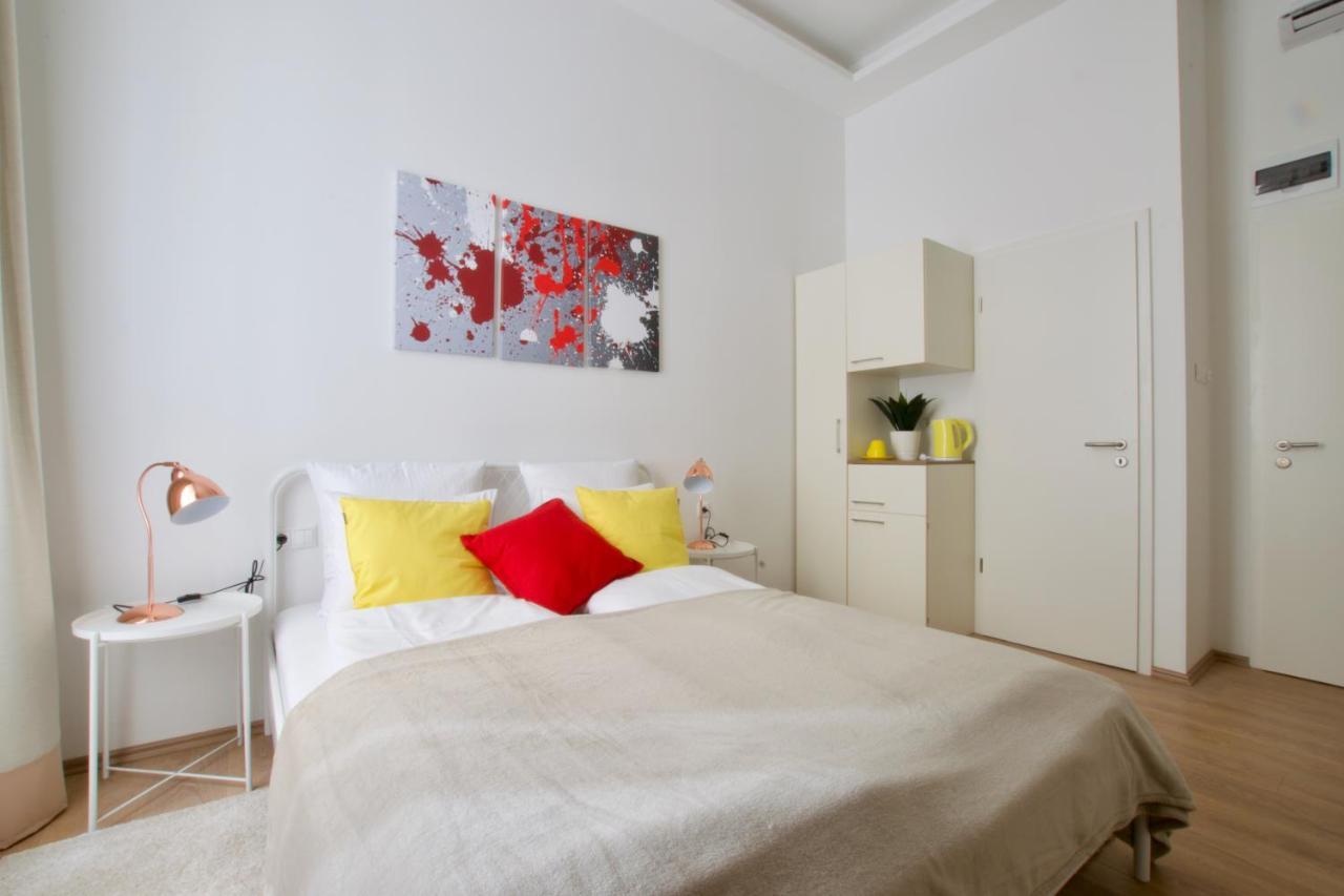 St King 11 By Hi5 Apartments - Budapest — Photos 2